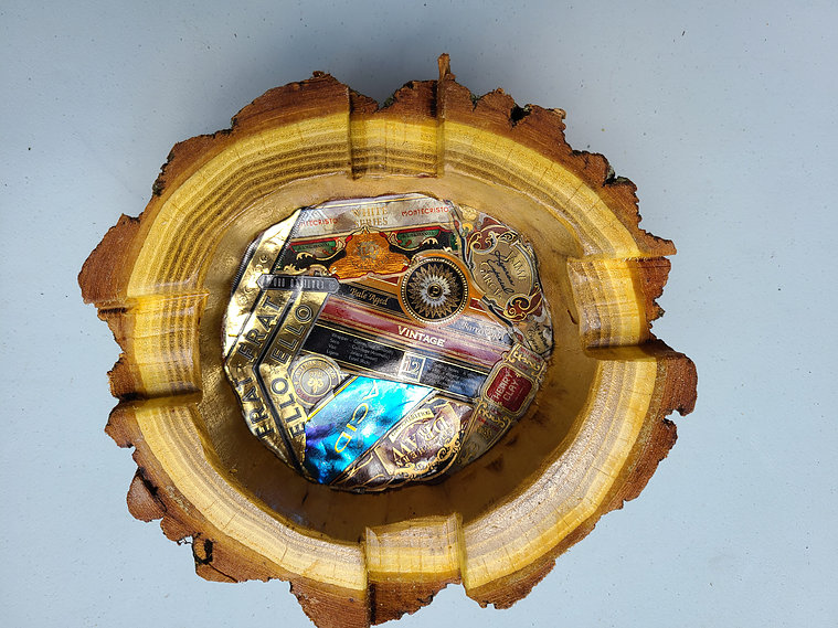 Custom Cigar Ashtray with Cigar Label bottom