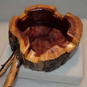 Red Cedar Cigar Ashtray With 2 Limbs